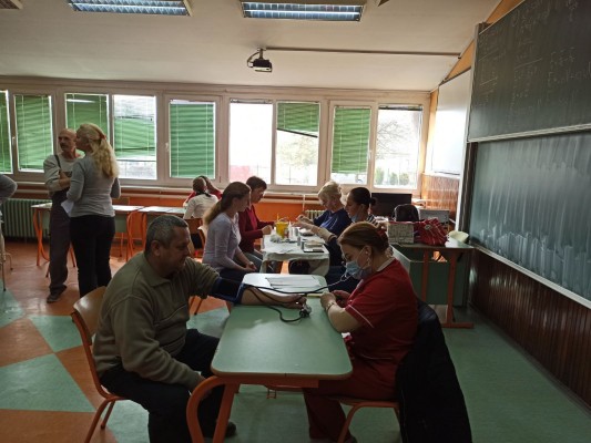 IMG-a6ebe73ffa02f46d2005674503e73e13-V